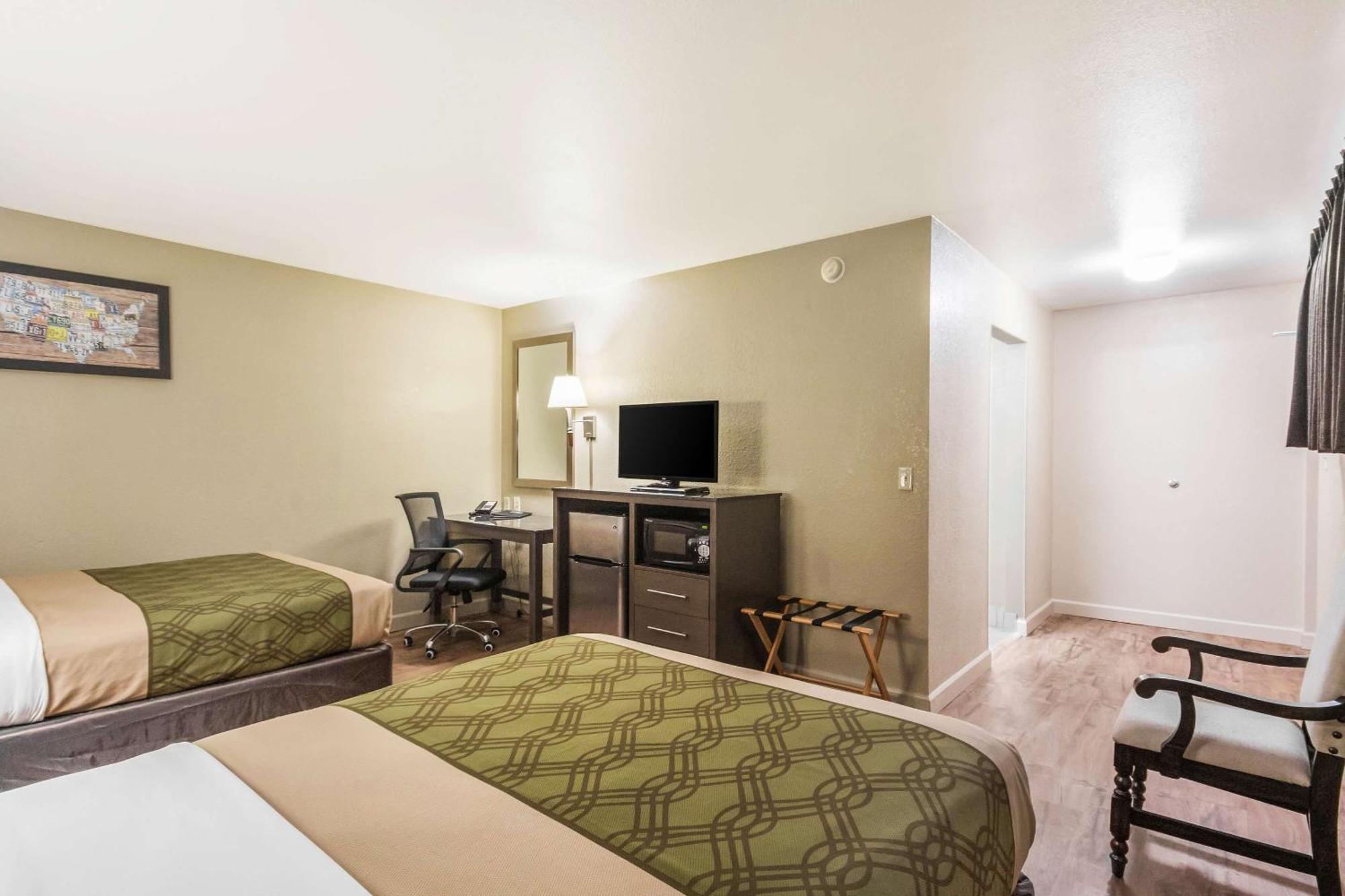 Econo Lodge Inn & Suites I-35 At Shawnee Mission Overland Park Eksteriør bilde